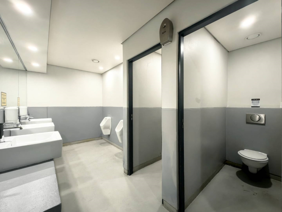 To Let commercial Property for Rent in Woodstock Western Cape